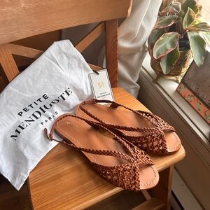 NWT Petite Mendigote Brown Vincenzo Nappa Woven Sandals 🤎🌞🇹🇩